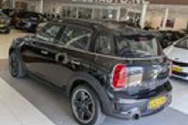 MINI Countryman (2013) thumbnail 3