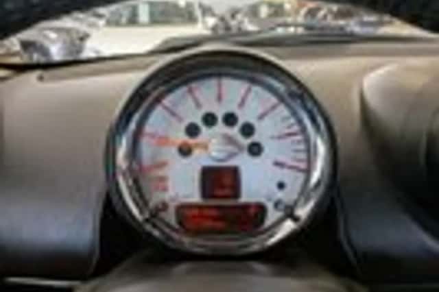 MINI Countryman (2013) thumbnail 10