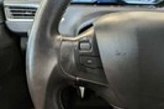 Peugeot 2008 (2013) thumbnail 12