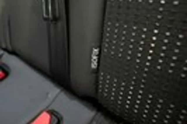 Peugeot 2008 (2013) thumbnail 8