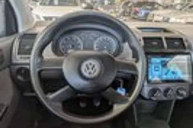Volkswagen Polo (2005) thumbnail 10