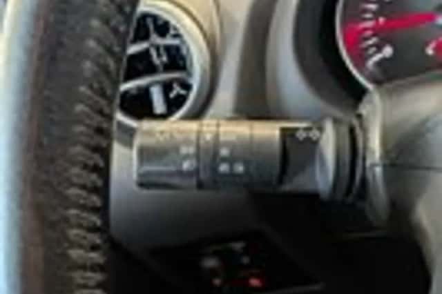 Nissan Qashqai (2013) thumbnail 16