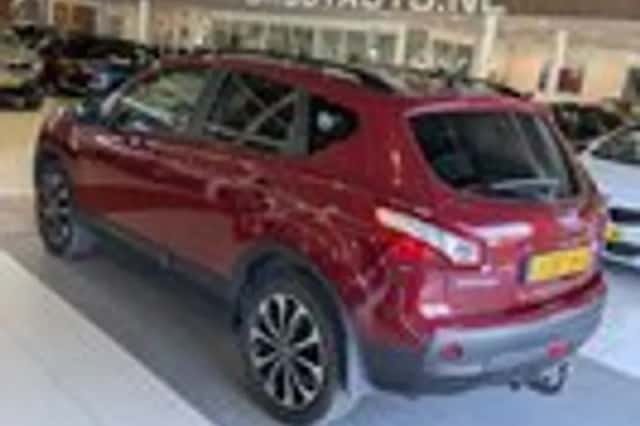 Nissan Qashqai (2013) thumbnail 3
