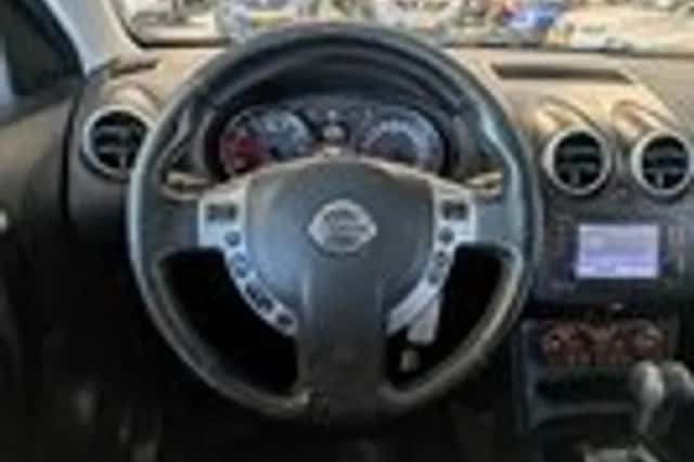 Nissan Qashqai (2013) thumbnail 10