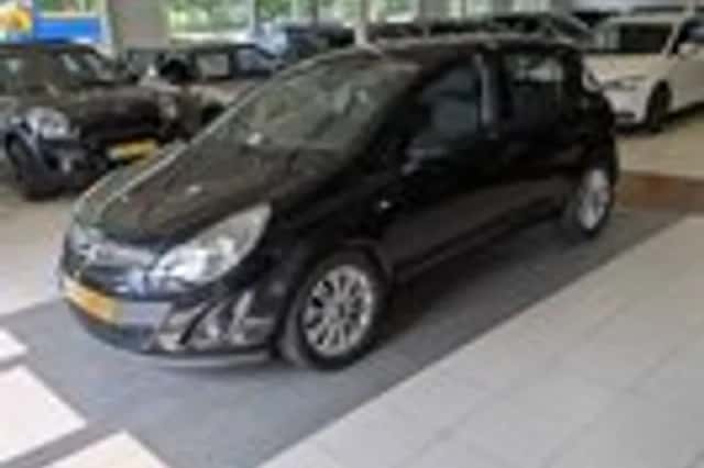 Opel Corsa (2012) thumbnail 2