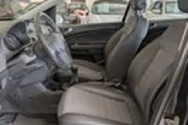 Opel Corsa (2012) thumbnail 6