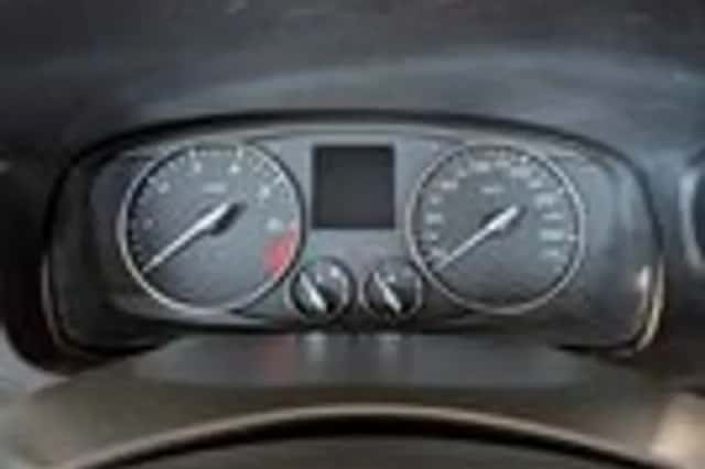 Renault Laguna (2008) thumbnail 11