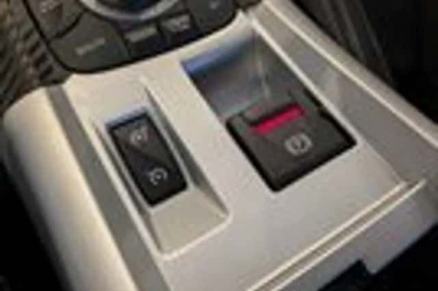 Renault Laguna (2008) thumbnail 22