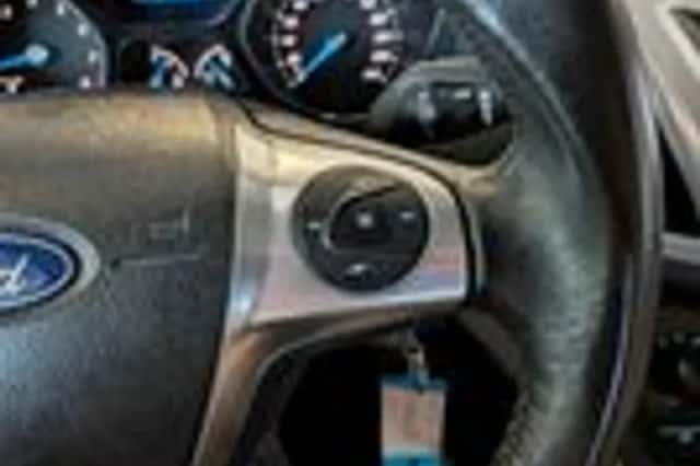 Ford C-Max (2011) thumbnail 14