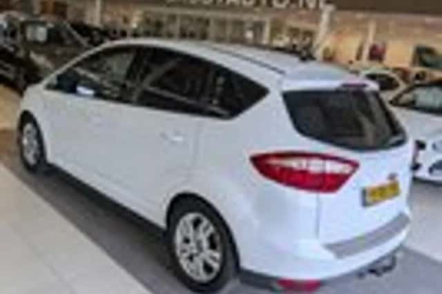 Ford C-Max (2011) thumbnail 3