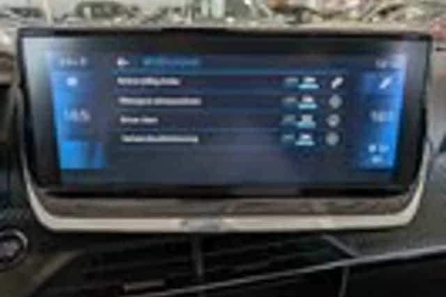 Peugeot 208 (2020) thumbnail 21