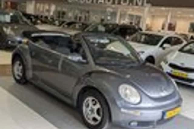 Volkswagen New Beetle (2006) thumbnail 1