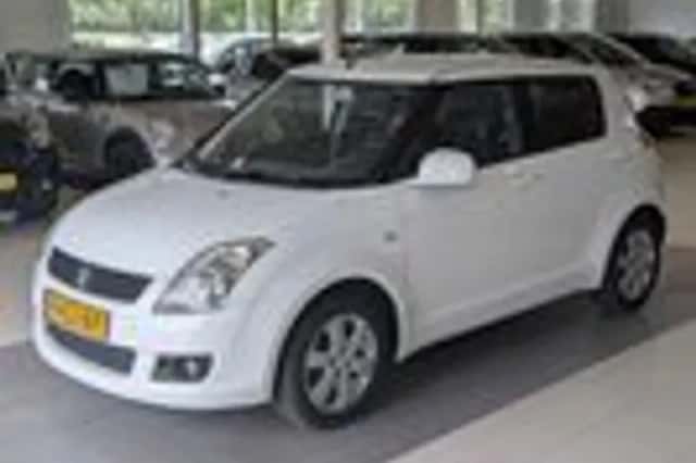 Suzuki Swift (2008) thumbnail 2