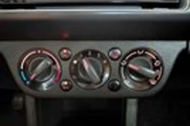 Suzuki Swift (2008) thumbnail 12