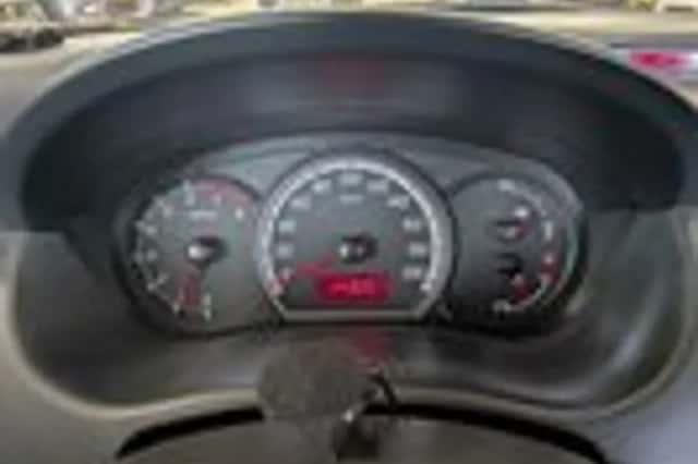 Suzuki Swift (2008) thumbnail 10