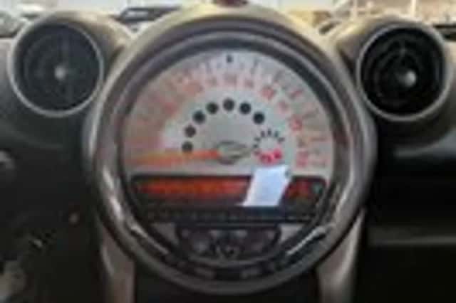 MINI Countryman (2011) thumbnail 14