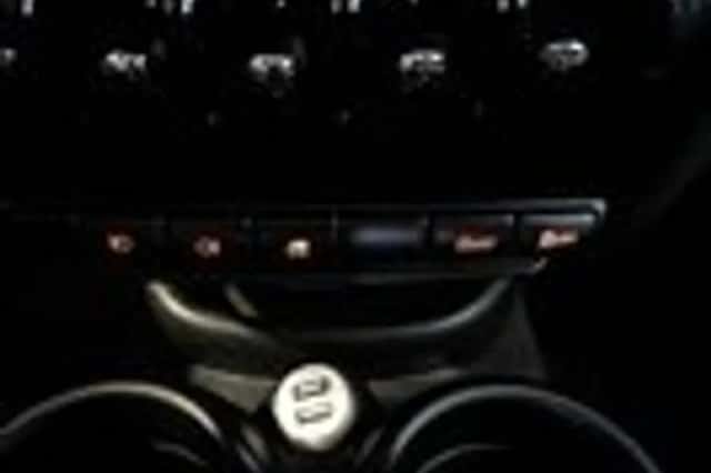 MINI Countryman (2011) thumbnail 16