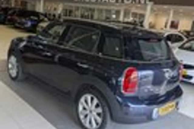MINI Countryman (2011) thumbnail 3