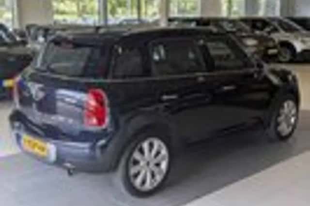 MINI Countryman (2011) thumbnail 4
