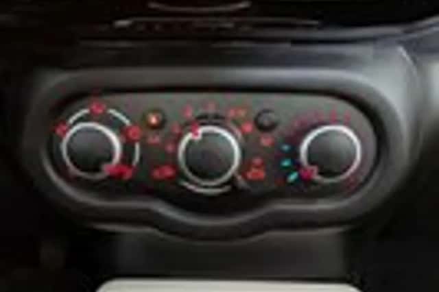 Renault Twingo (2014) thumbnail 15