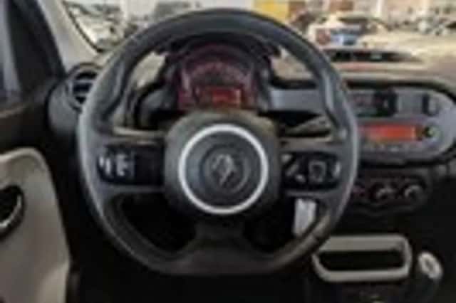 Renault Twingo (2014) thumbnail 10