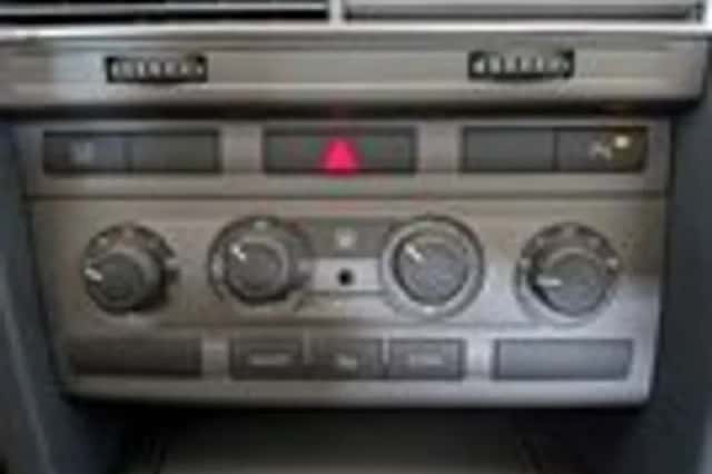 Audi A6 (2006) thumbnail 12