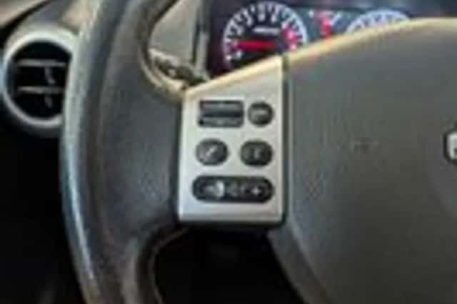 Nissan Note (2012) thumbnail 12