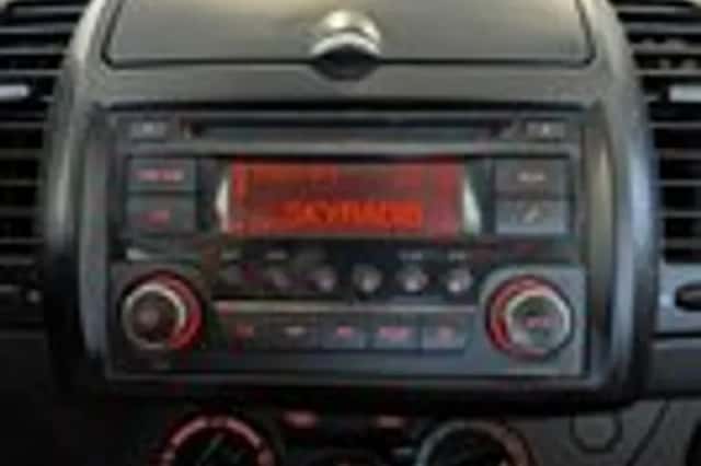 Nissan Note (2012) thumbnail 15