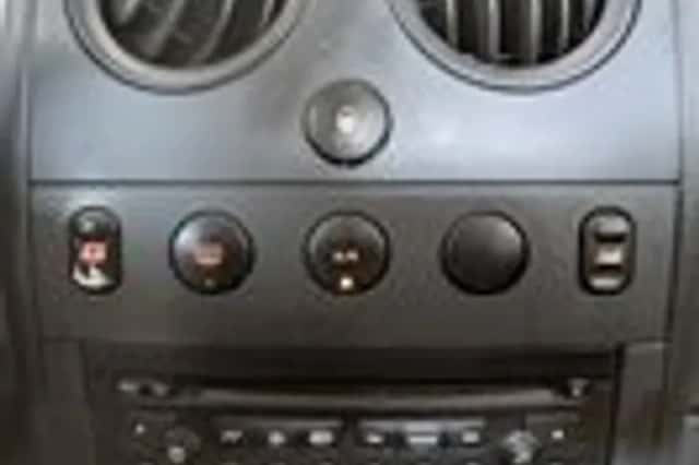 Peugeot Partner (2005) thumbnail 15