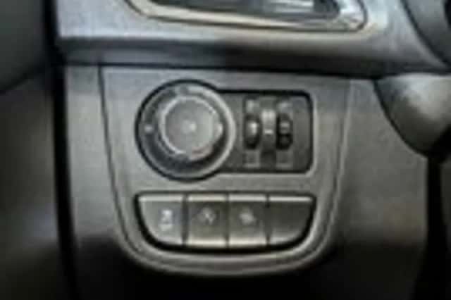 Opel Karl (2017) thumbnail 18