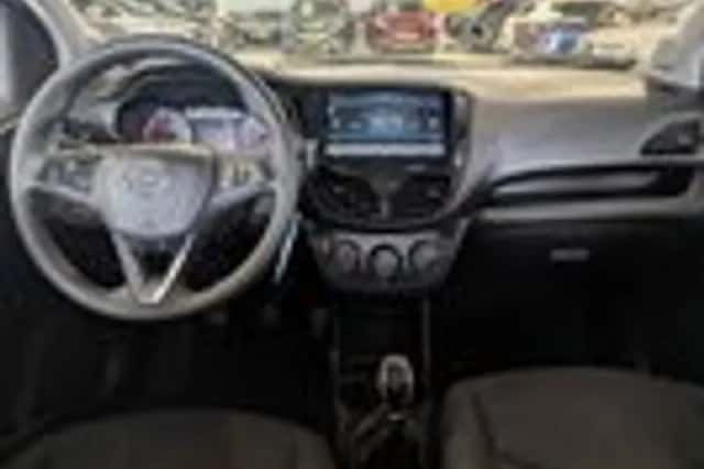 Opel Karl (2017) thumbnail 9