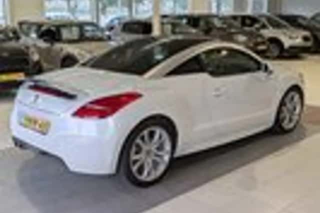 Peugeot RCZ (2013) thumbnail 4