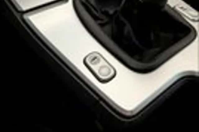 Chrysler Crossfire (2003) thumbnail 11