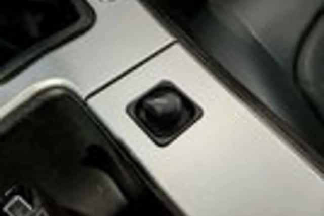 Chrysler Crossfire (2003) thumbnail 12