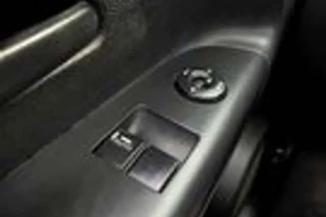 Kia Venga (2010) thumbnail 17