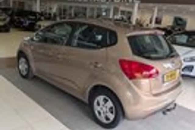 Kia Venga (2010) thumbnail 3
