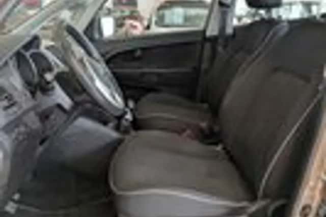 Kia Venga (2010) thumbnail 6