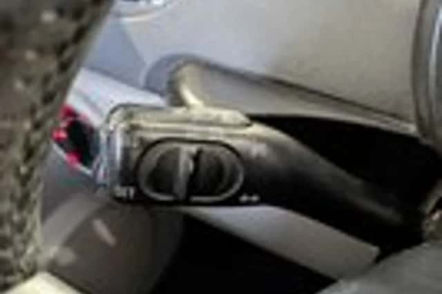 Volkswagen New Beetle (2003) thumbnail 12