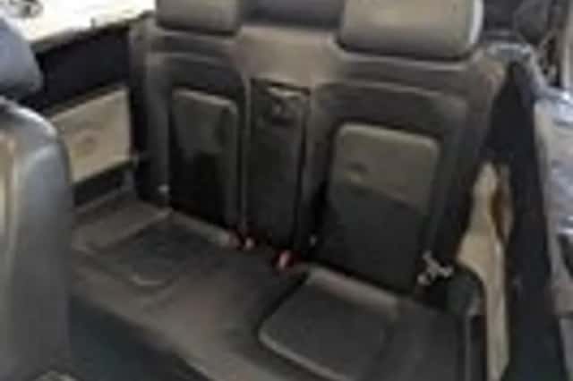 Volkswagen New Beetle (2003) thumbnail 7