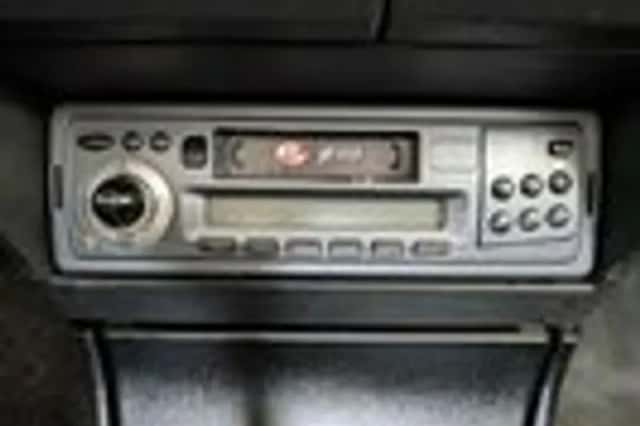 Peugeot 205 (1998) thumbnail 12