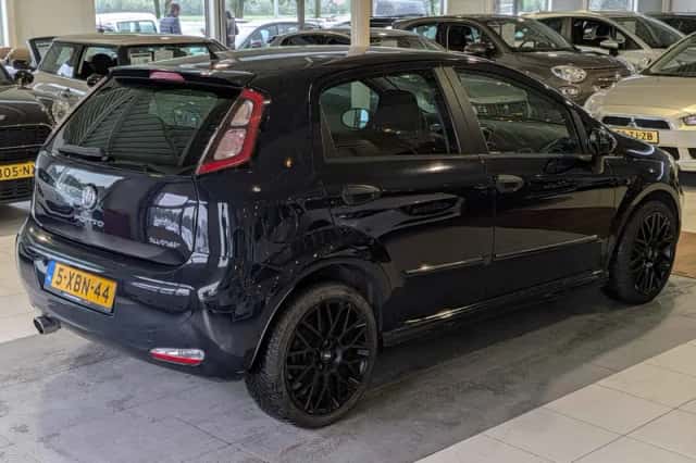 Fiat Punto (2014) thumbnail 4