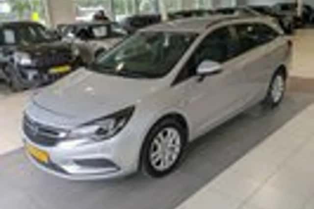Opel Astra (2017) thumbnail 2