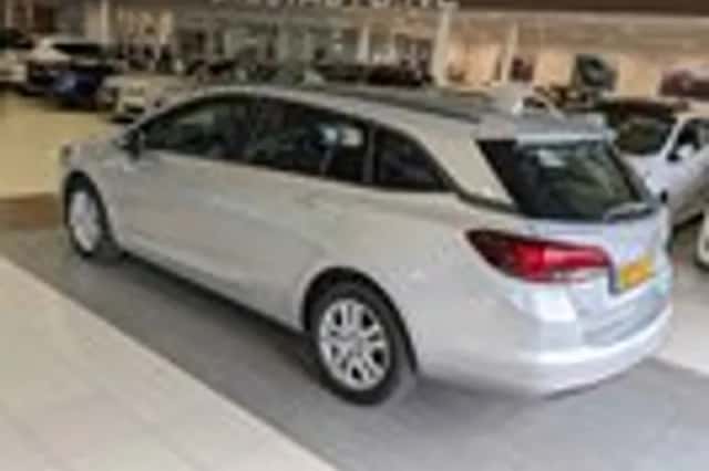 Opel Astra (2017) thumbnail 3
