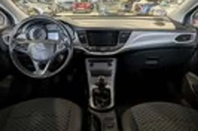 Opel Astra (2017) thumbnail 9