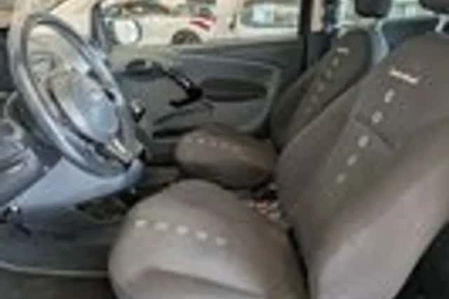 Ford Ka (2012) thumbnail 6