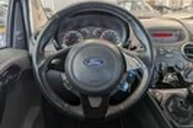 Ford Ka (2012) thumbnail 9
