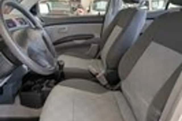 Kia Picanto (2005) thumbnail 6