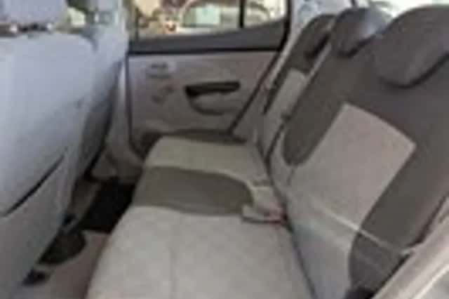 Kia Picanto (2005) thumbnail 7