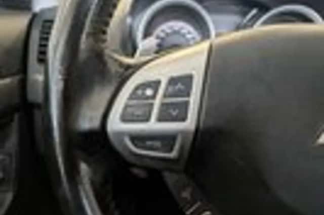 Mitsubishi Lancer (2008) thumbnail 12