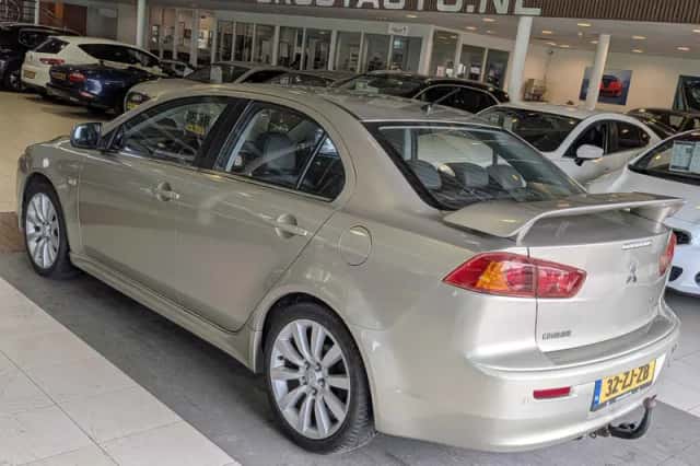 Mitsubishi Lancer (2008) thumbnail 3